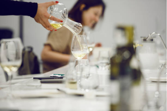 What are tannins in wine? Understanding this makes wine tasting easier. 2 Wine Decanter Home Entertaining