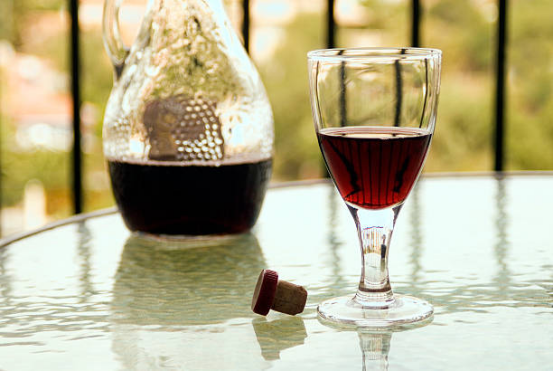 Wine Decanter for Red Wine Aeration