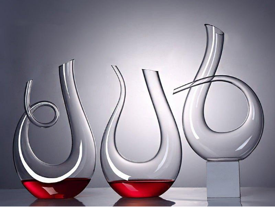 Wine Decanter: single-varietal wine or blended wine? 1 Wine Decanter with Lead-Free Crystal Glass