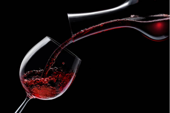 Wine Decanter for Sommelier-Level Tasting